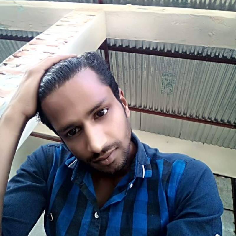 Tuhin, 32, Argudan
