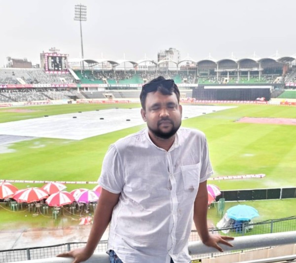Md Tareq, 38, Englishbangla