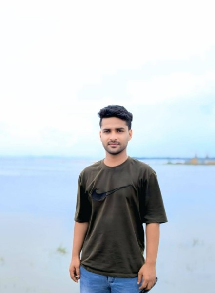 Afnan, 22, Bcharr