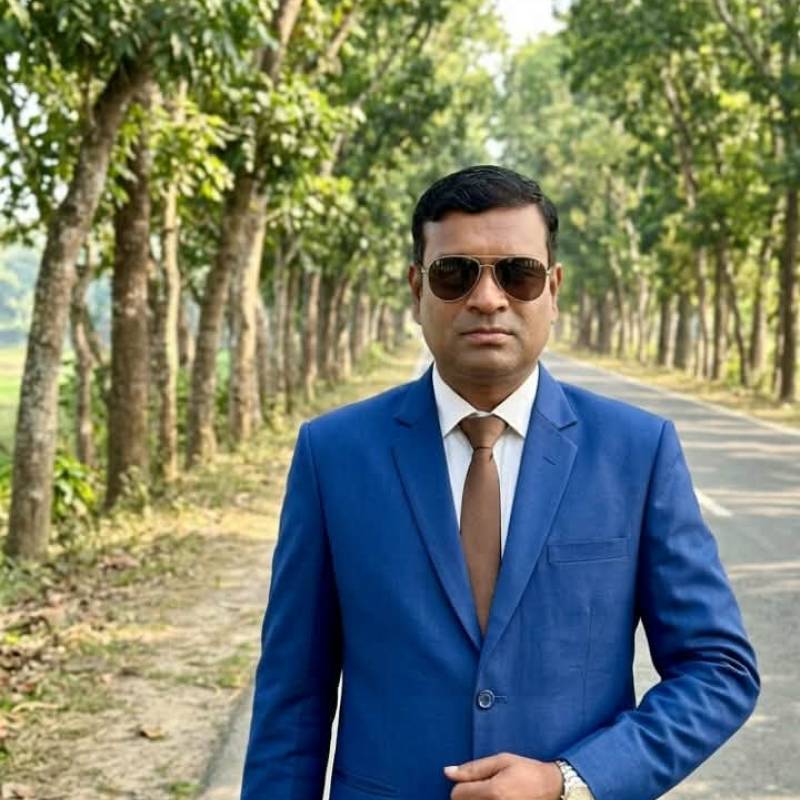 Mir mostaque, 47, Pushing