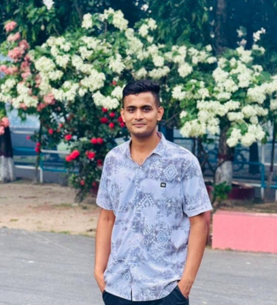 Reyaz uddin, 28, Rayleigh