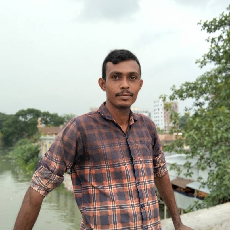 Fardhaus, 27, Adca