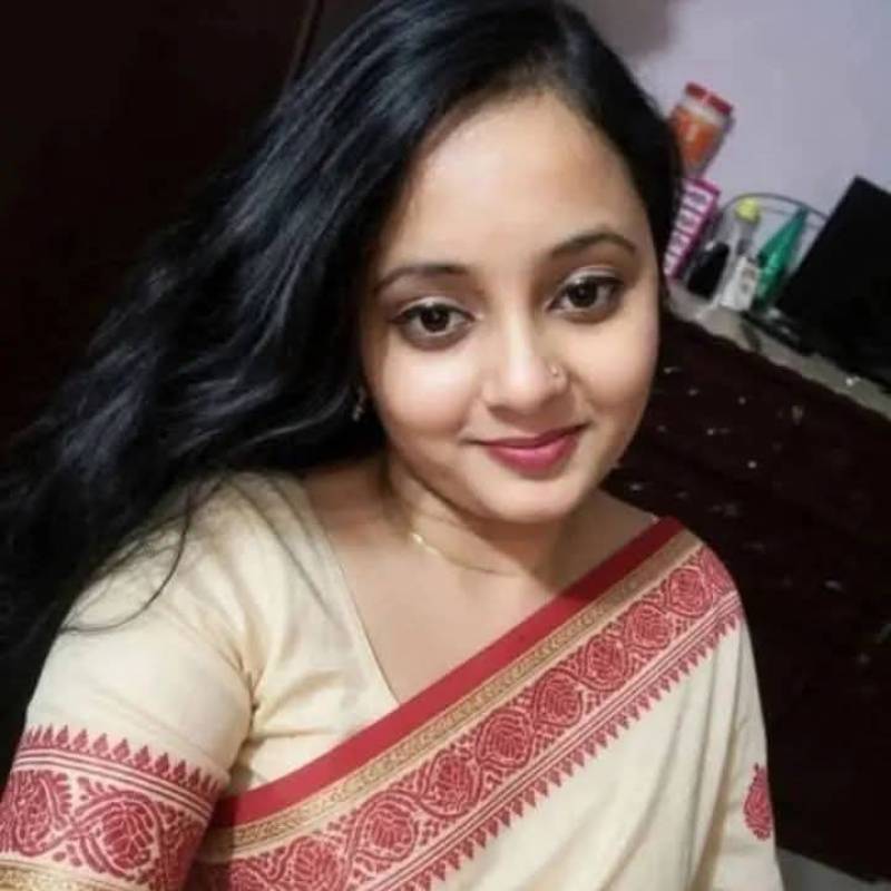 Chandni, 22, Omaha