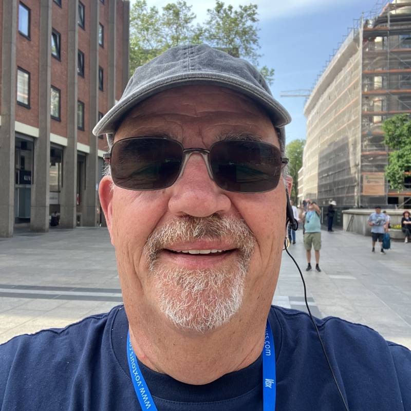 Bry, 62, U S A