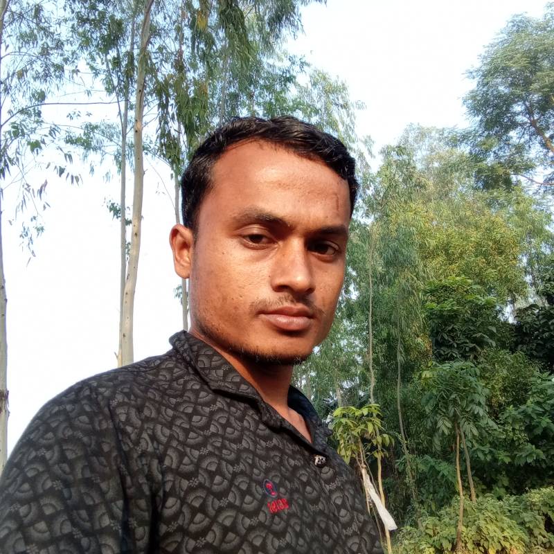 Momin, 22, Sweden