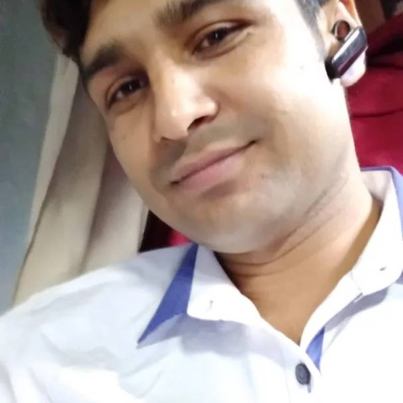 Salim sr, 31