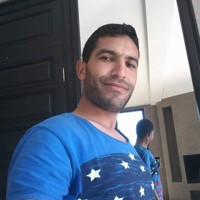 Zouhir, 41, Pilar