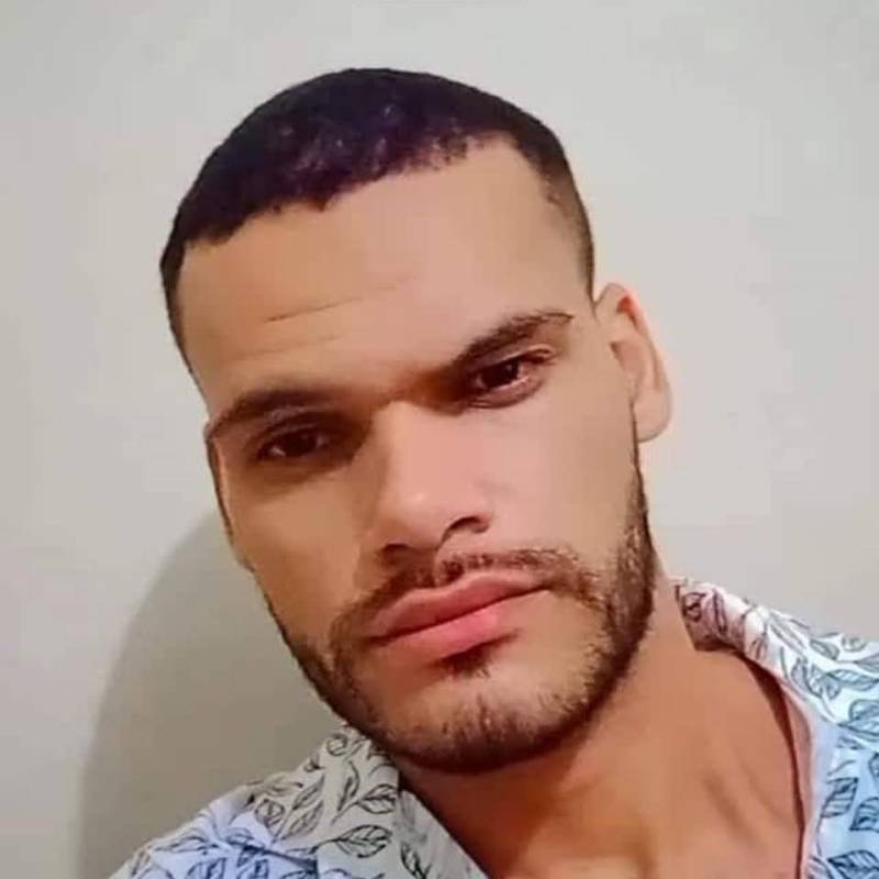 César, 26, Johnson City