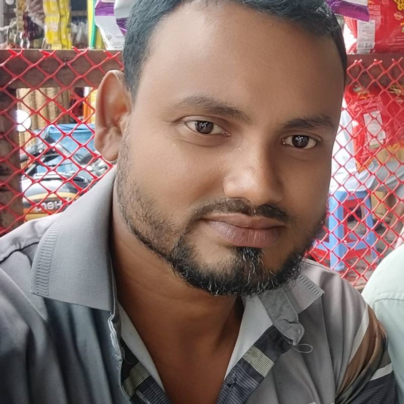 Bahadur, 38, Australia