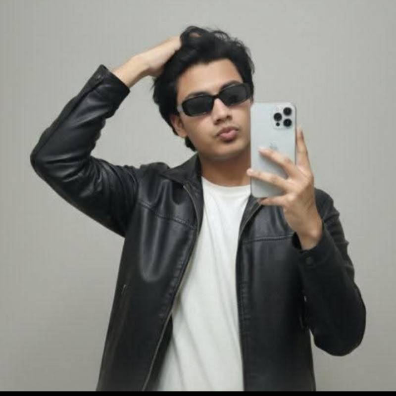 Shan, 23, Tabet