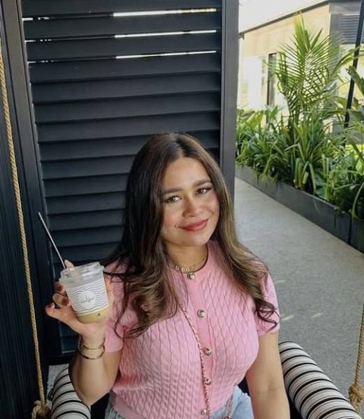 Hannah, 41, Nosiarina