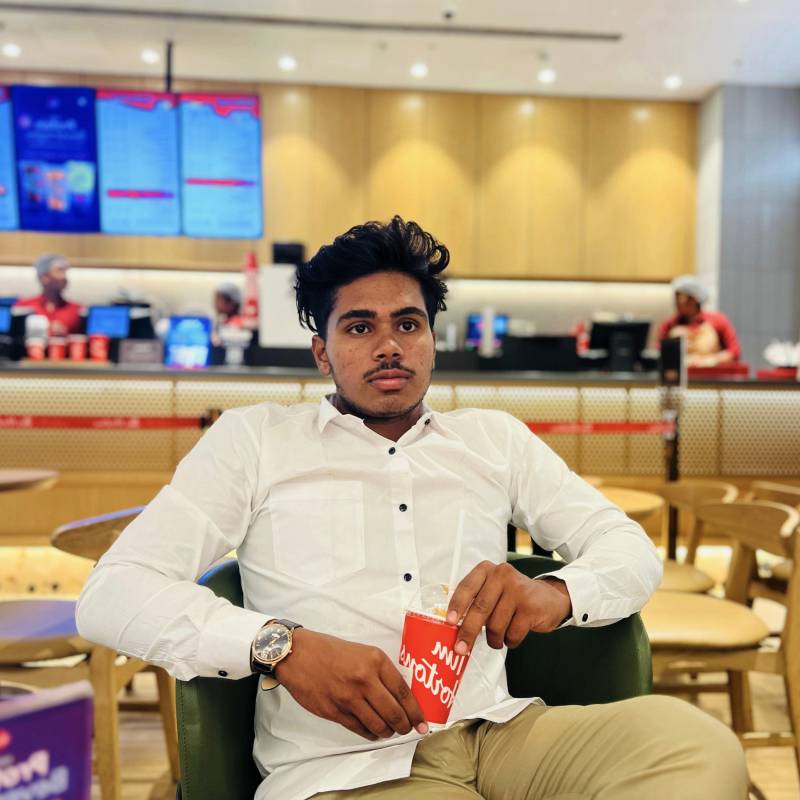 Raj Takbhate, 26, Hekou