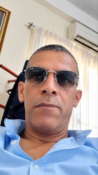 lamouri, 48, Algeria