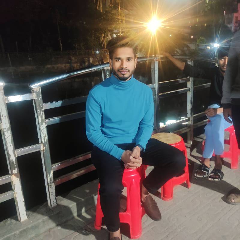 Nibir, 29, Costa Volpino