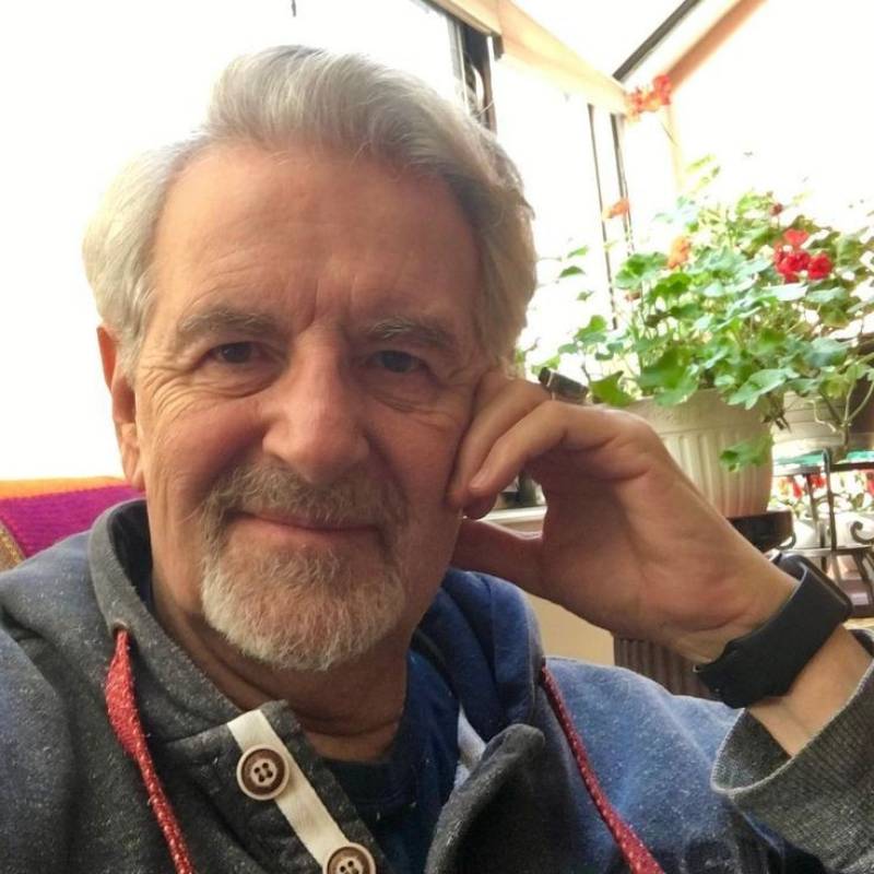 Robert, 56, Munnelli