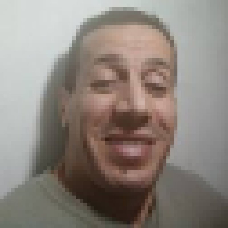 Hakim., 47, Mol