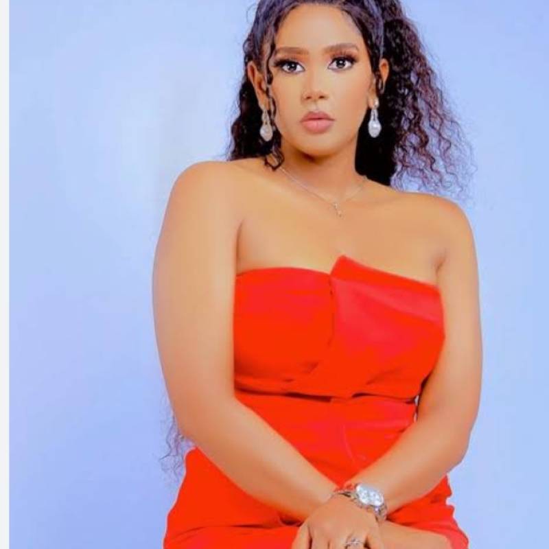 Diamond, 34, El Ayote