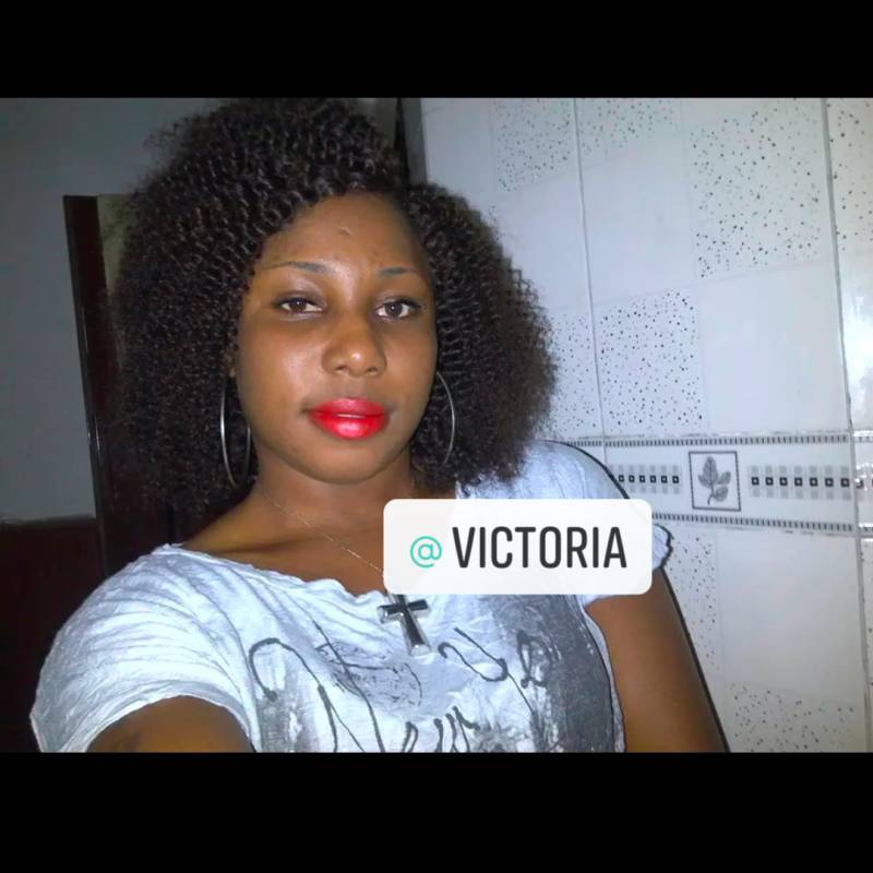 Victoria, 18, Baghin