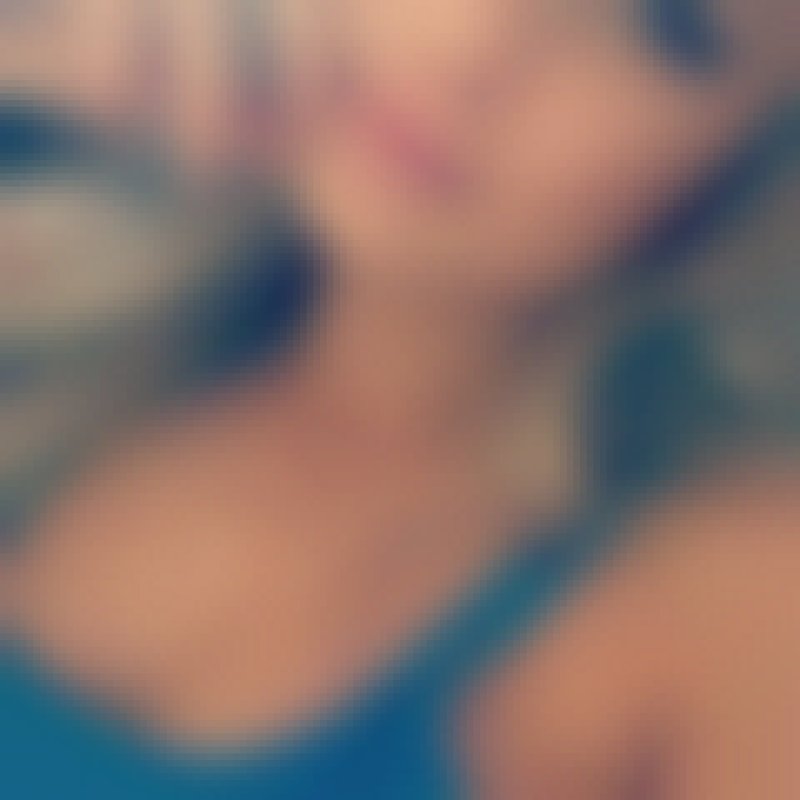 Roselyn, 41, Benin