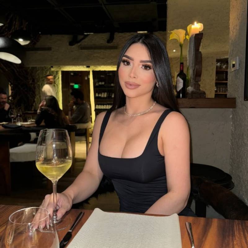 Mia, 33, Kangra