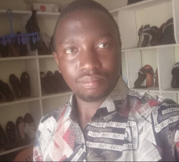 Bat, 32, Salvatierra