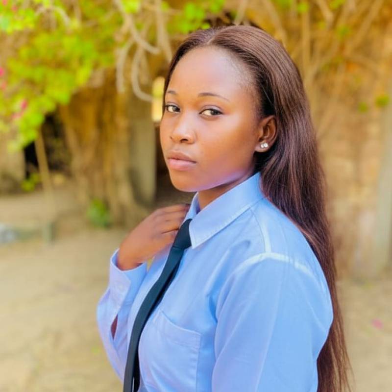 Bernadette, 20, Manduri
