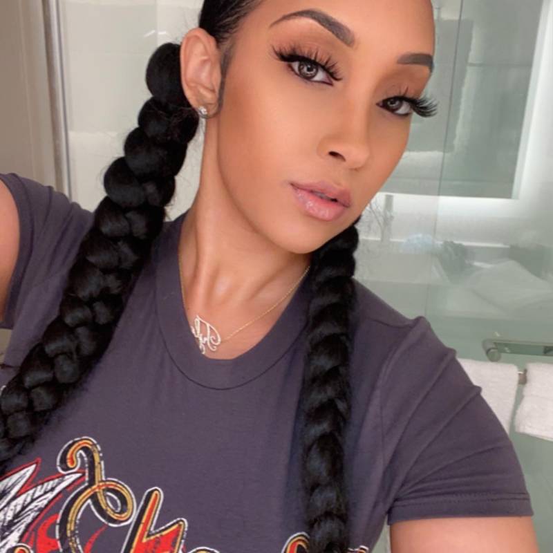 Mirabel, 34, Cumpna