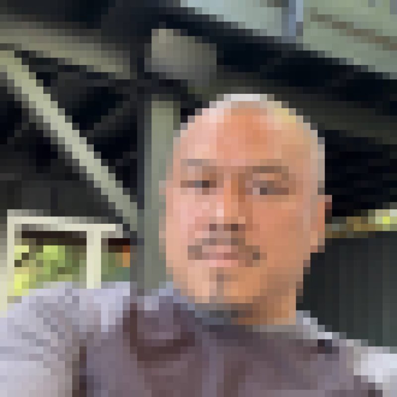 Seng, 47, Pakistan