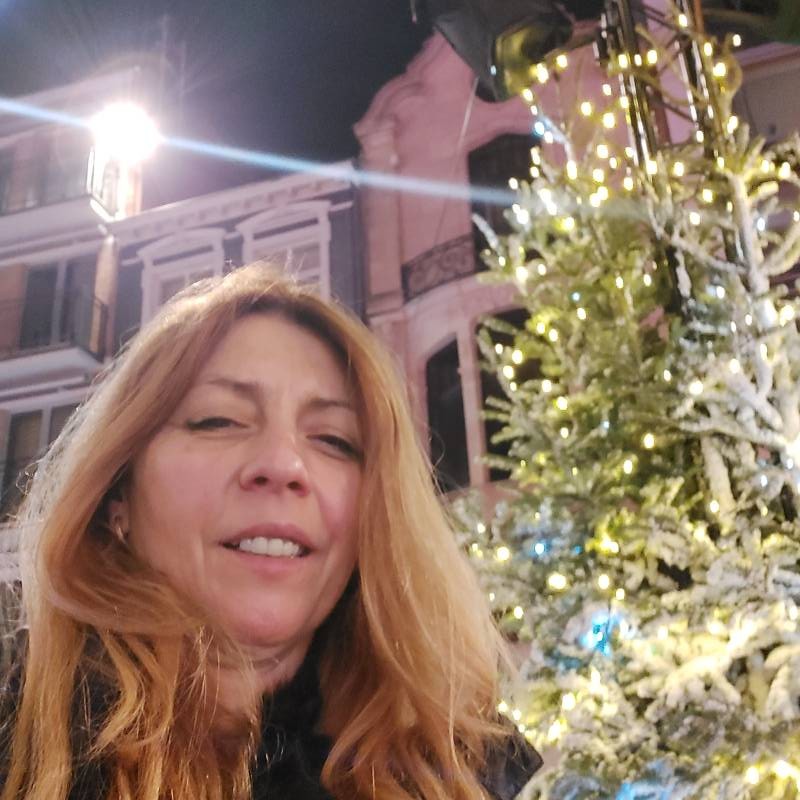 Bo, 41, Lincoln