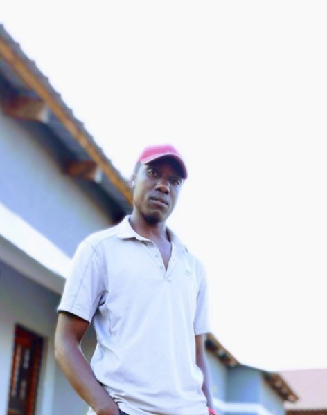 Samuel, 18, Colwood