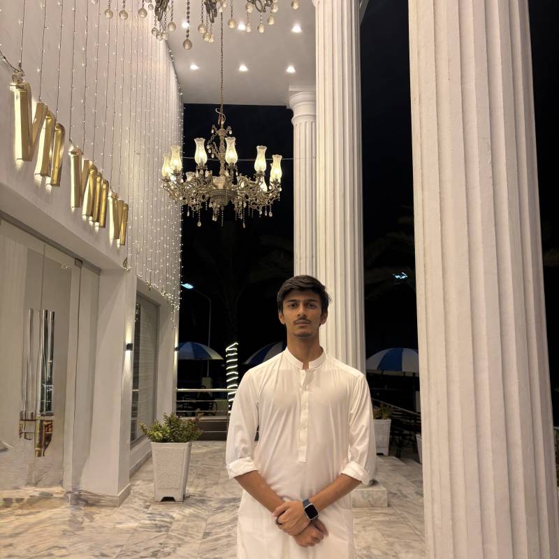 Ali, 20, Mooirivier