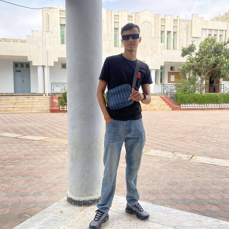 Daniel, 18, Antongomenabevary