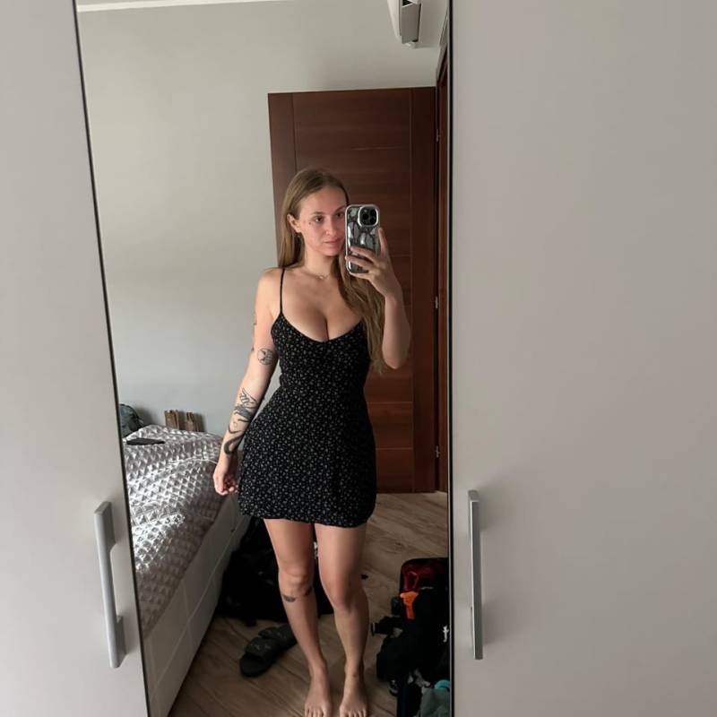 Becky, 18, Rotselaar