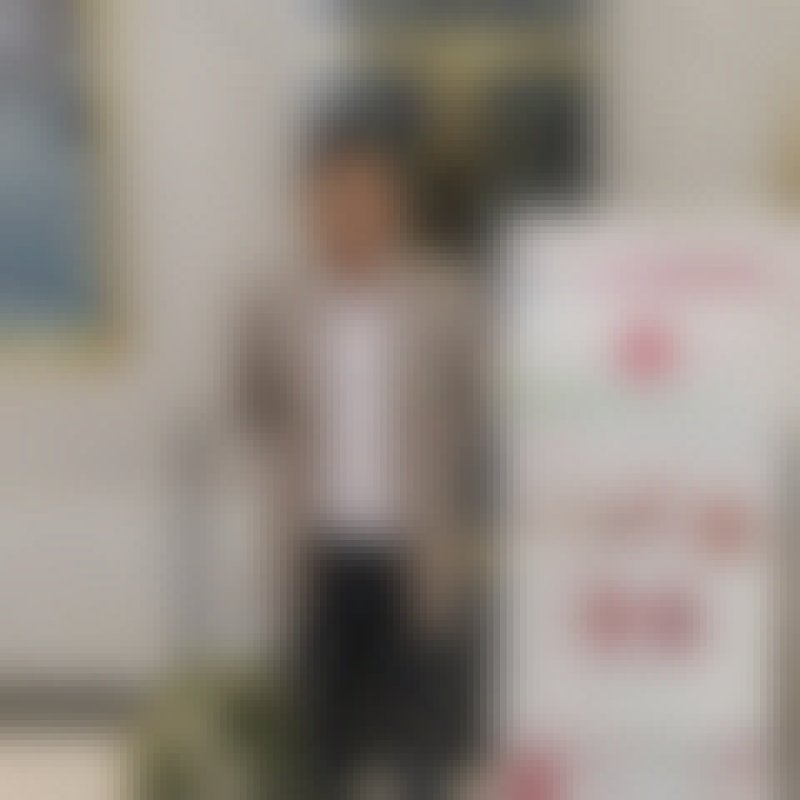 Farhan, 41, Antombana