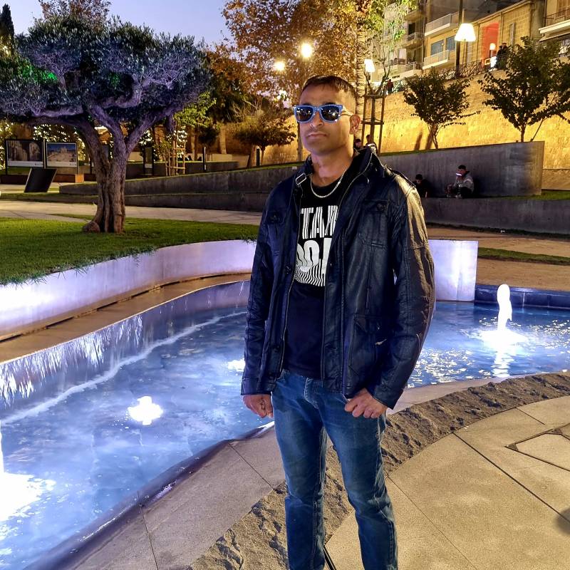 Shan, 35, Zuera
