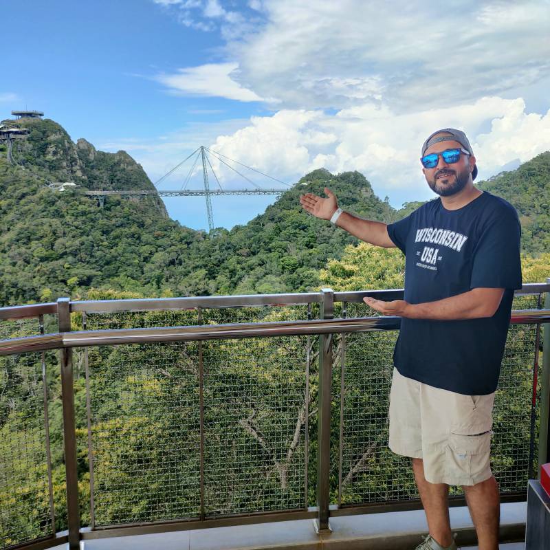 Mido, 36, Th Trn Ngi Giao
