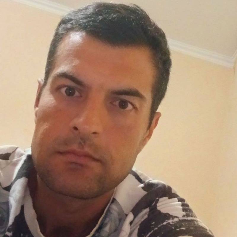 Erkin, 36, Mahinawan