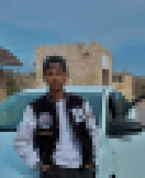 Elmahdi, 24, Lakhaura