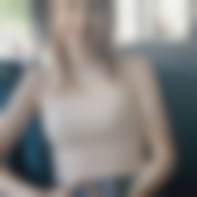 Anhelina, 35, Khari