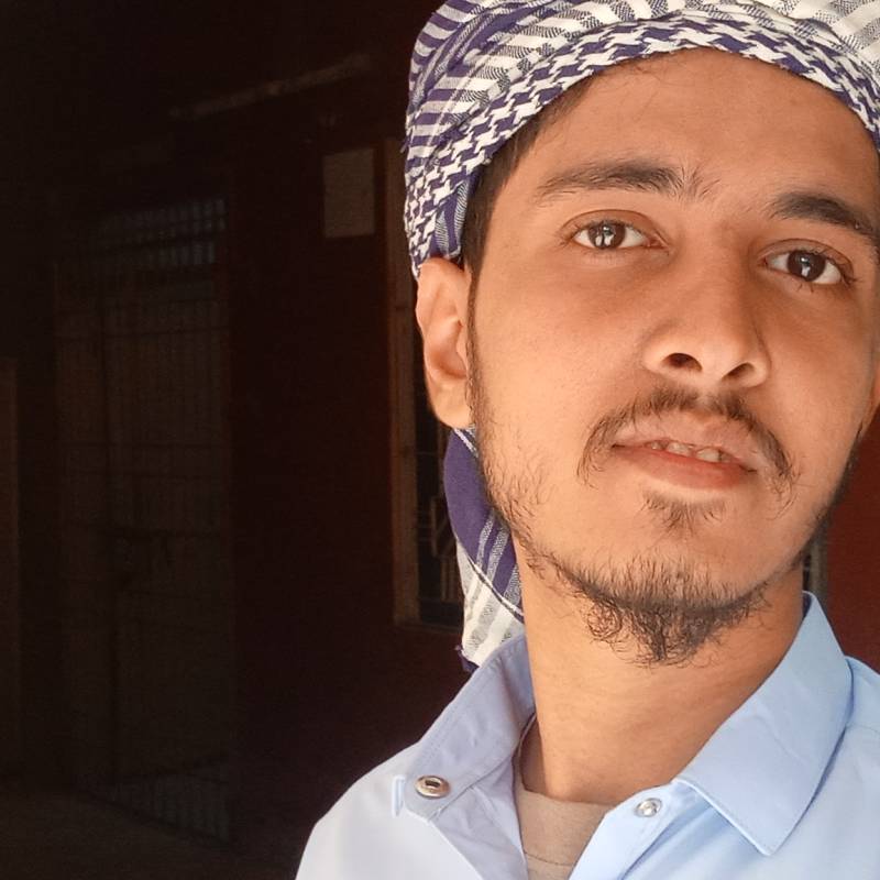 Azi, 22, Ory