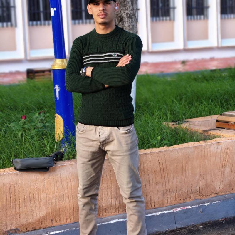 Wassim, 20, Abony