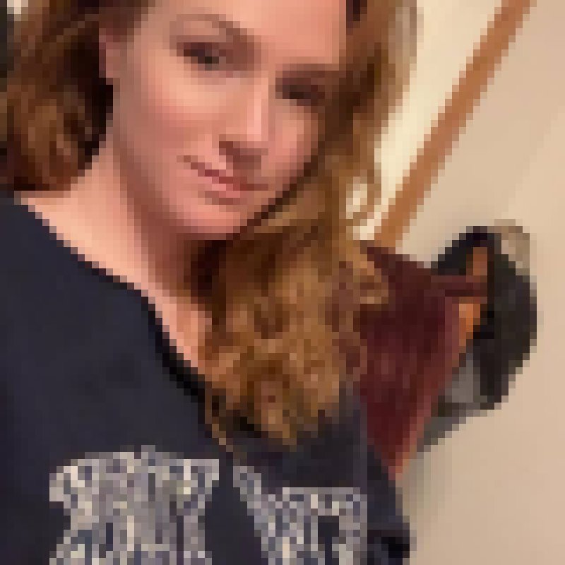 Victoria, 35, Laksar