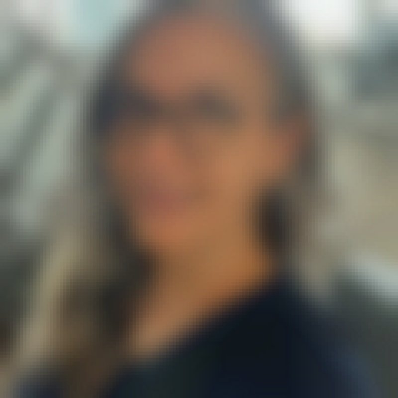 Angela, 35, Benin