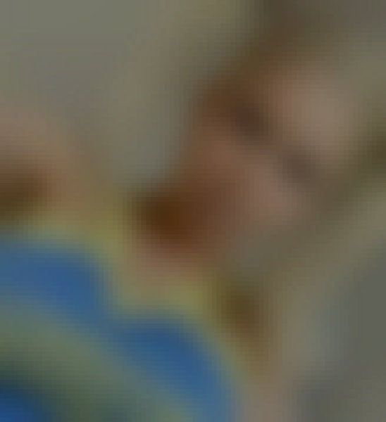 Laura, 26, Saudi Arabia