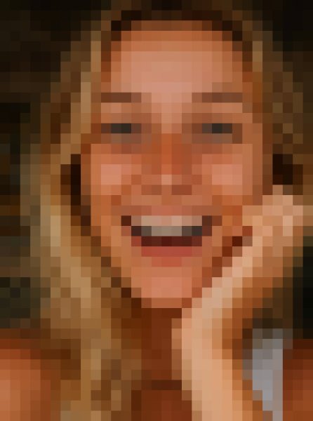 Giovana, 24, Khowrasgan