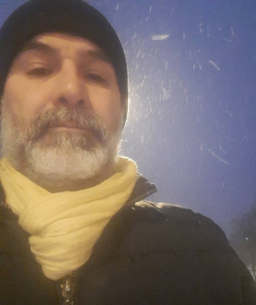 Sadek, 53, Kareli