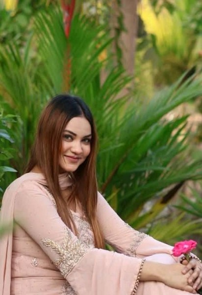 Jossy, 66, Budhma