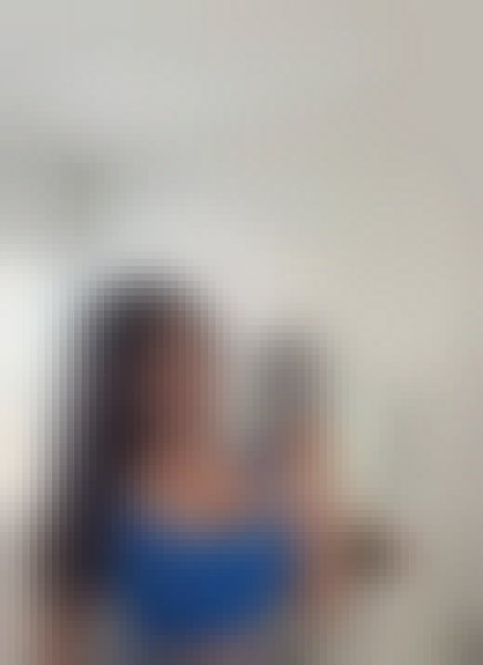 Laura Rasmussen, 37, India