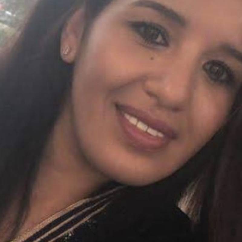 Yas, 42, Switzerland