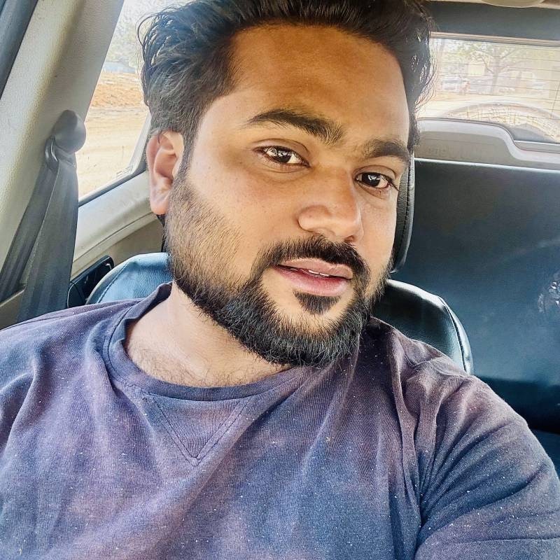 Sashwat, 30, Trovagunta